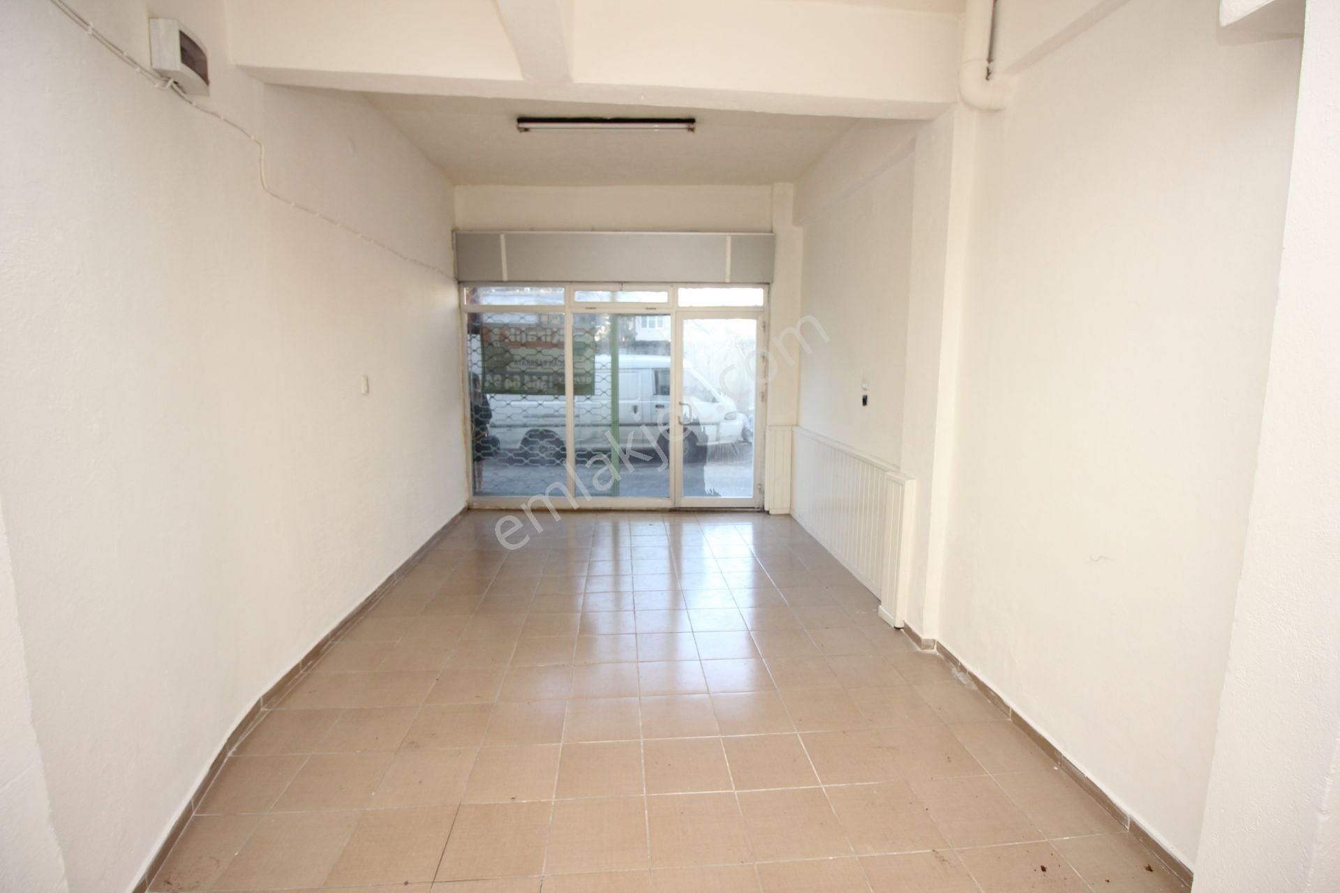 Buca Menderes Caddesi Ve İzbana Yakın Cadde Üstü 30 M2 Kiralık Dükkan - Görsel 13