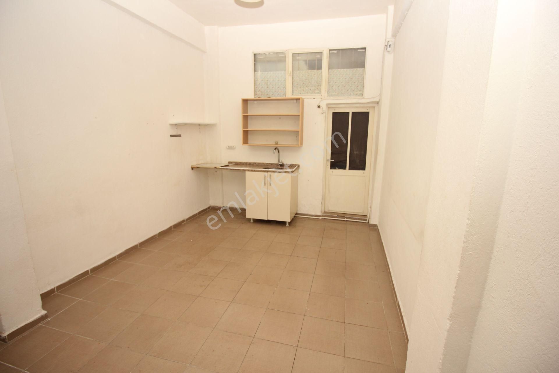 Buca Menderes Caddesi Ve İzbana Yakın Cadde Üstü 30 M2 Kiralık Dükkan - Görsel 32