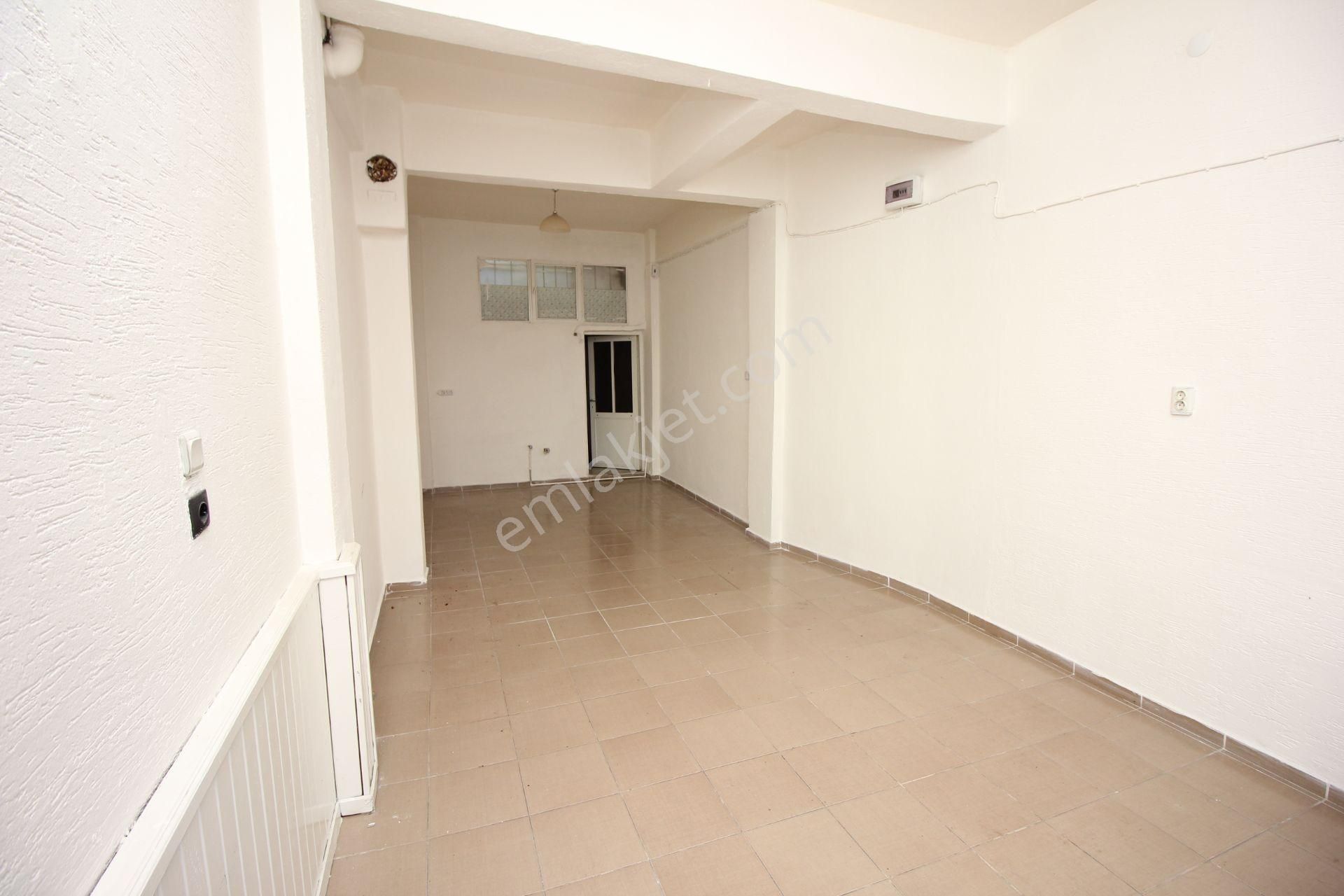 Buca Menderes Caddesi Ve İzbana Yakın Cadde Üstü 30 M2 Kiralık Dükkan - Görsel 6