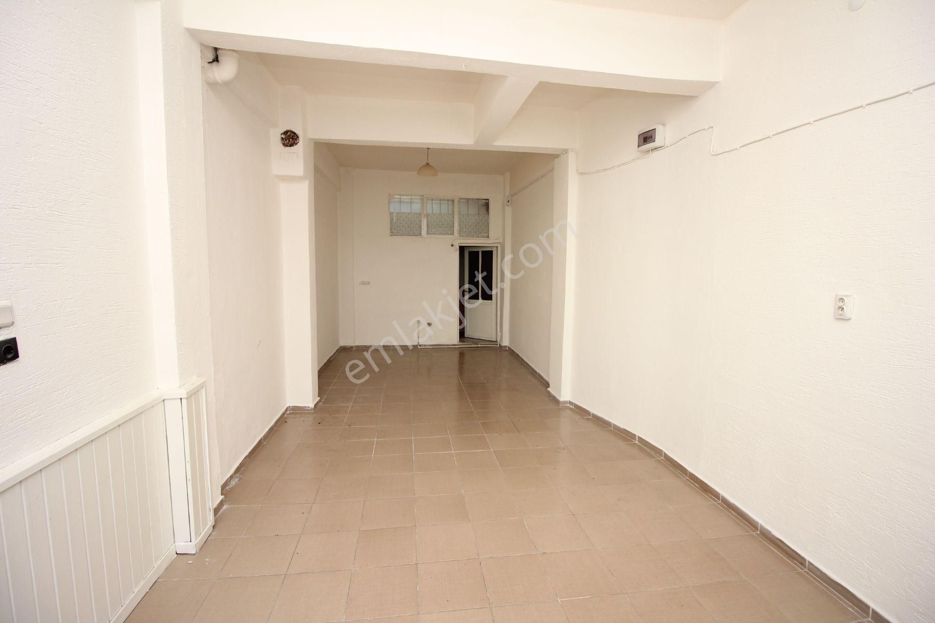 Buca Menderes Caddesi Ve İzbana Yakın Cadde Üstü 30 M2 Kiralık Dükkan - Görsel 7