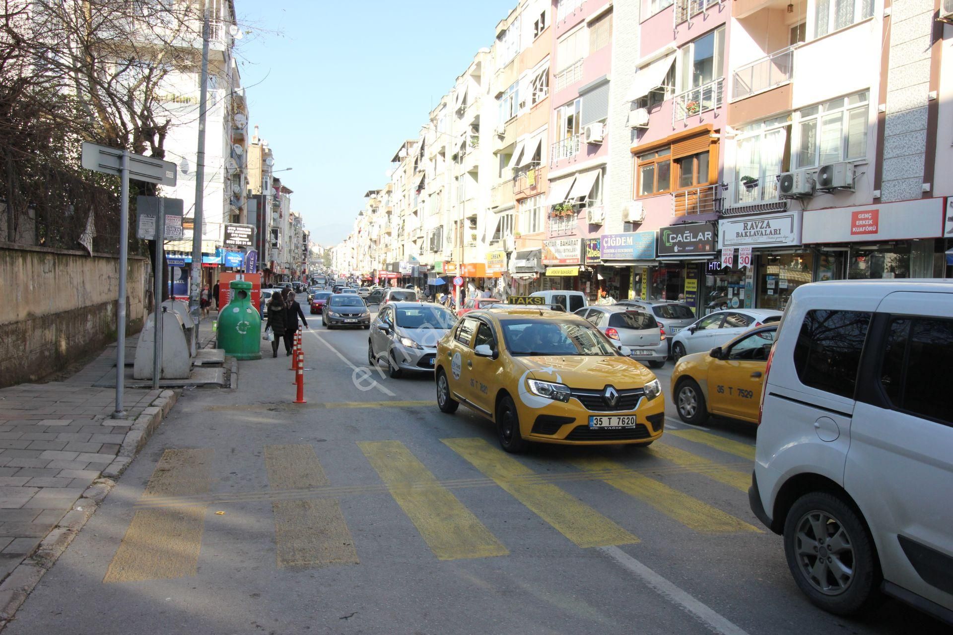 Buca Menderes Caddesi Ve İzbana Yakın Cadde Üstü 30 M2 Kiralık Dükkan - Görsel 24
