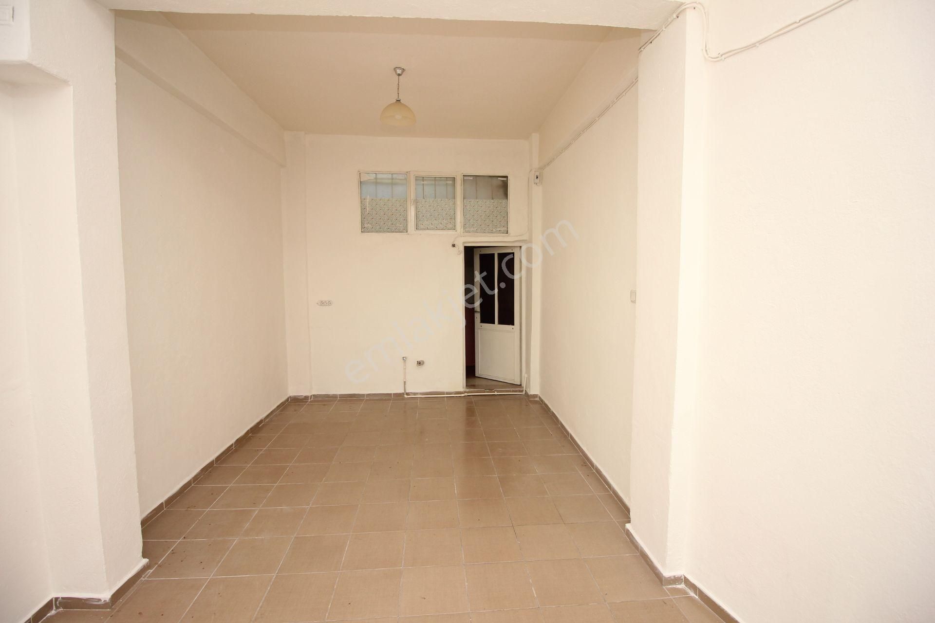 Buca Menderes Caddesi Ve İzbana Yakın Cadde Üstü 30 M2 Kiralık Dükkan - Görsel 15