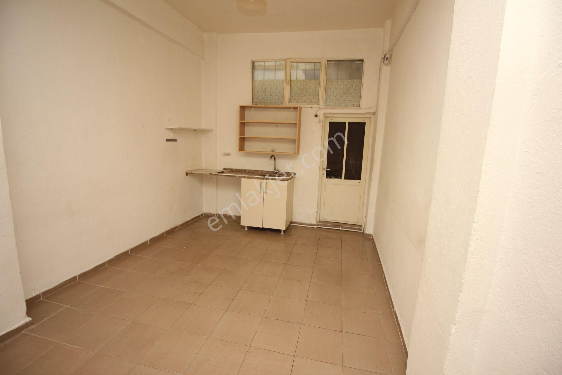 Buca Menderes Caddesi Ve İzbana Yakın Cadde Üstü 30 M2 Kiralık Dükkan - Görsel 31