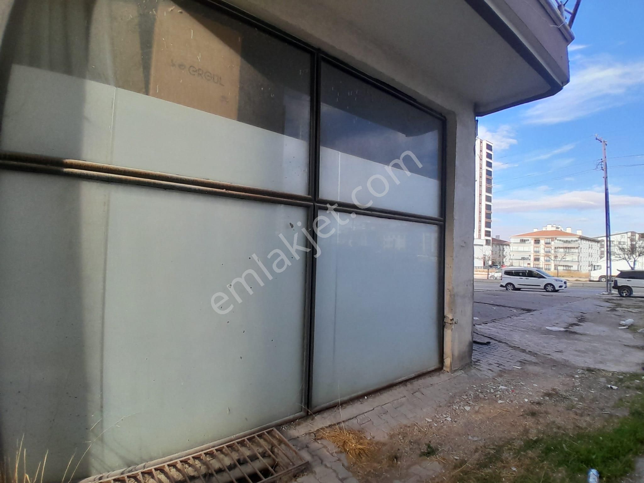 Mamak/başak Mahallesi Yeşil Kuşak Caddesinde Satılık Dükkan