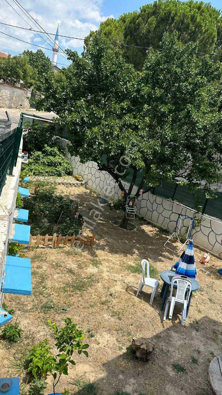 Alıağa Şakran’da 4 Cephelı, Bahçelı, Full Eşyalı Müstakıl Trıpleks Vılla - Görsel 16
