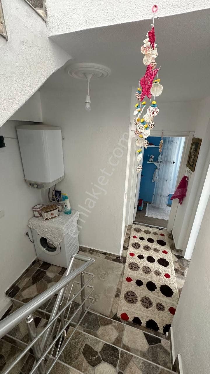 Alıağa Şakran’da 4 Cephelı, Bahçelı, Full Eşyalı Müstakıl Trıpleks Vılla - Görsel 15