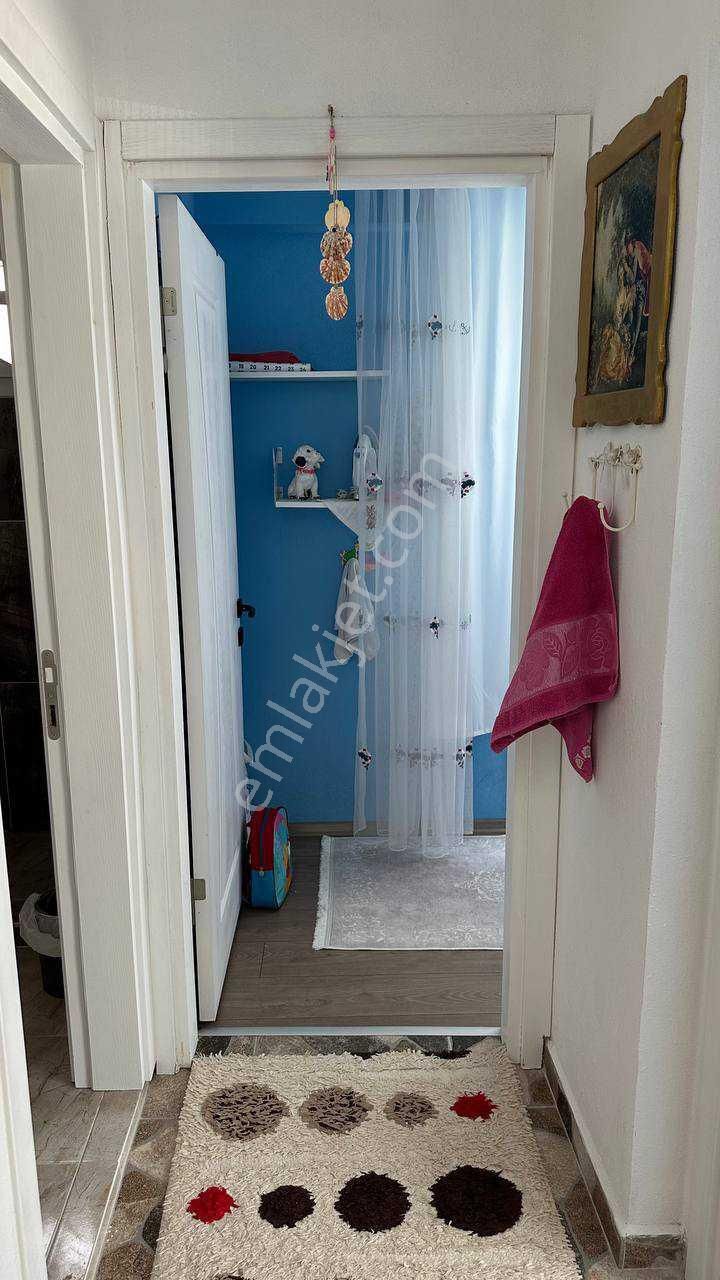 Alıağa Şakran’da 4 Cephelı, Bahçelı, Full Eşyalı Müstakıl Trıpleks Vılla - Görsel 24