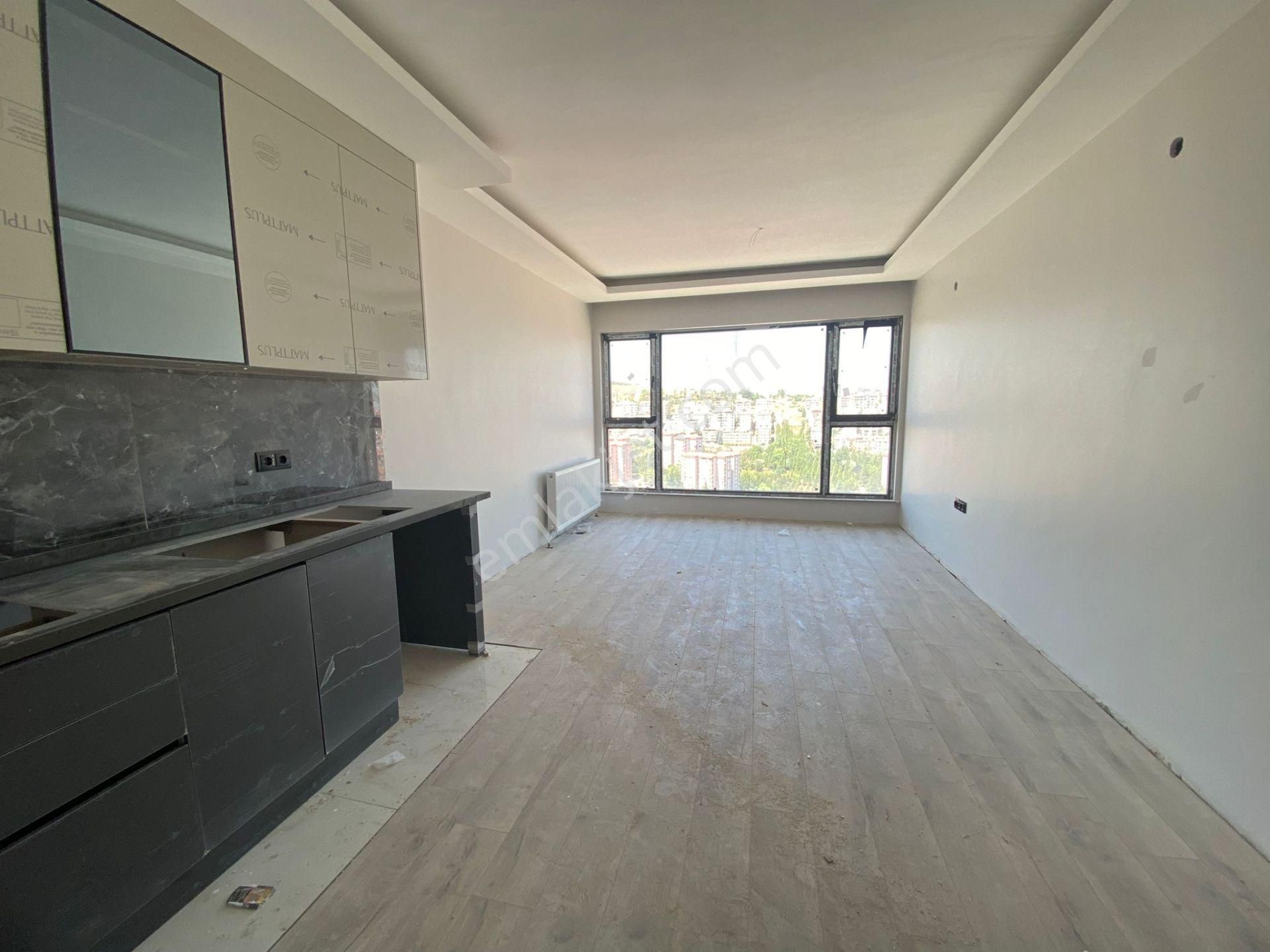 Atanora Vadi'den Crystal Tower 'de Yüksek Katta Manzaralı Lüks 2+1 Daire - Görsel 3