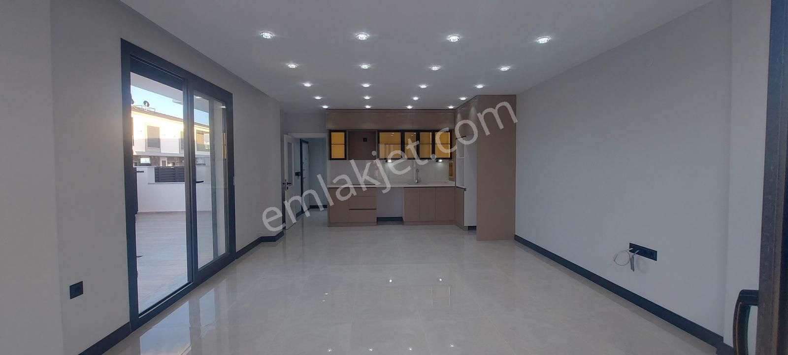 Ultra Lüks Villa 3+1 Ön Cephe Bahçeli - Görsel 12