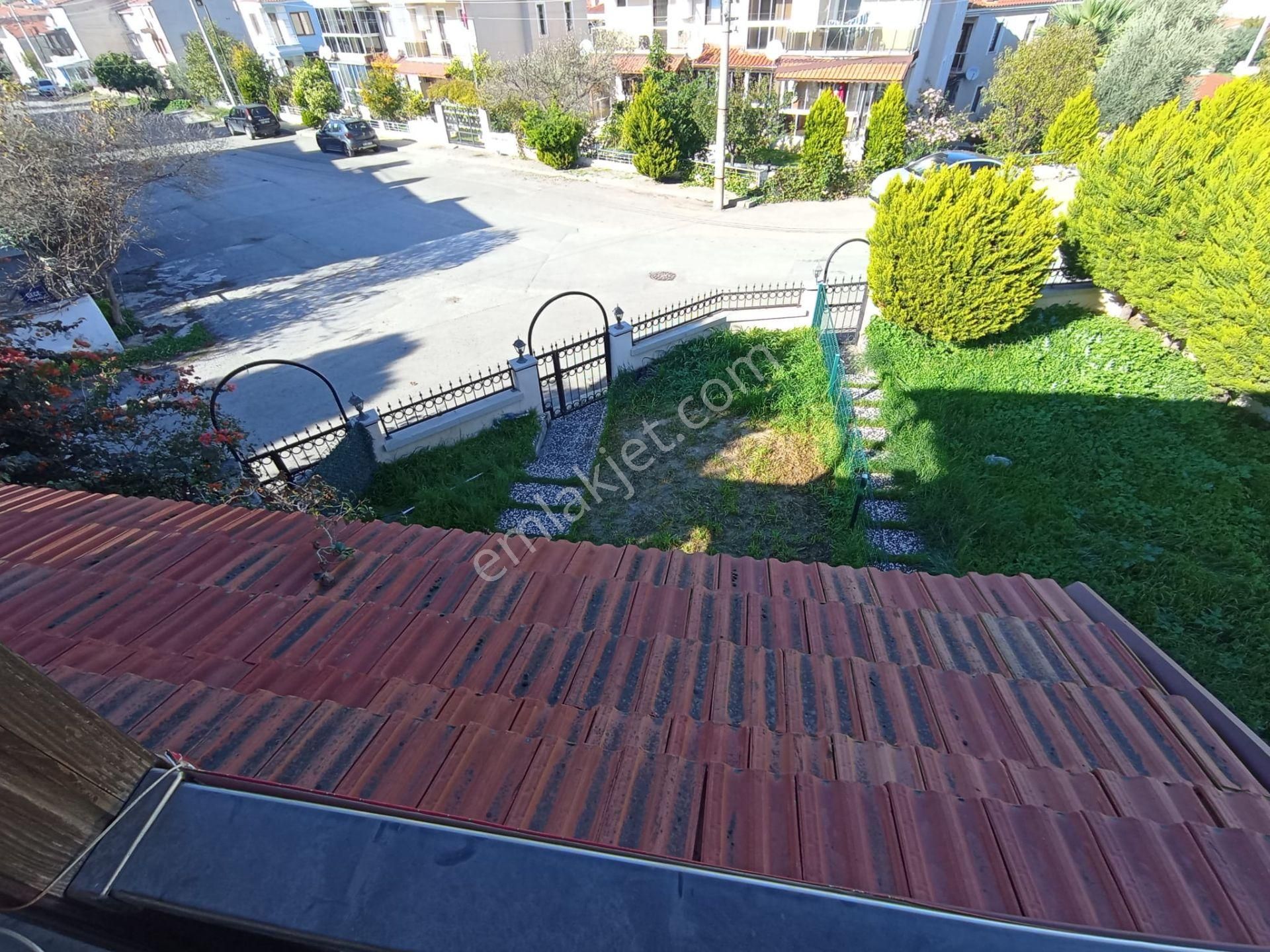 Satılık Yeni Foça Merkez'de Şahane Dubleks Müstakil Ev - Görsel 24