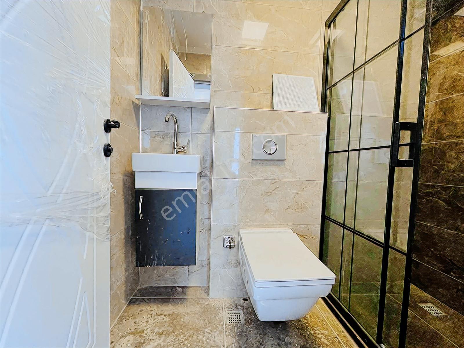 Şehir Merkezine Yakın Havuzlu Butik Sitede 2+1 Daire - Görsel 24