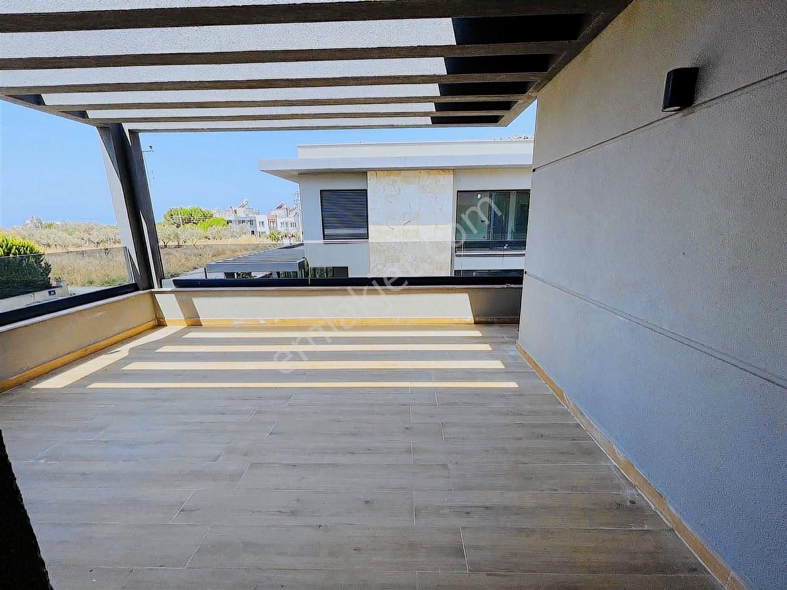 İstek Koleji Mevkii Özel Havuz'lu Özel Otoparklı 5+2 Villa - Görsel 26