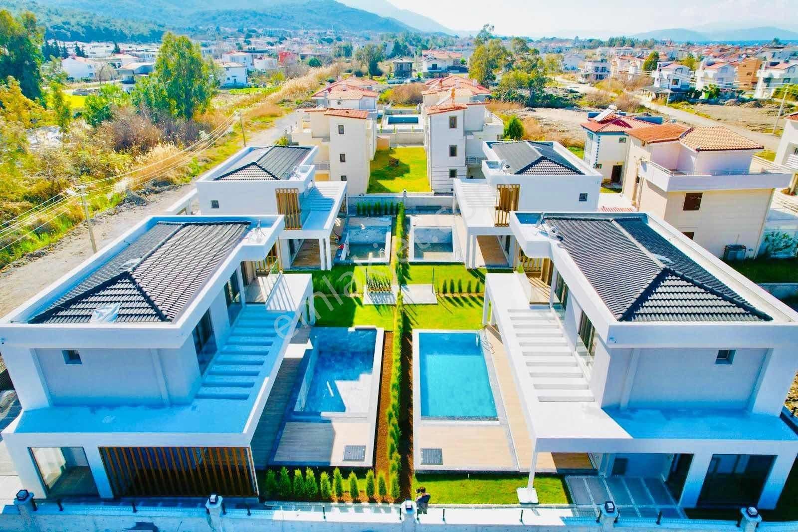 Güzelçamlı 300m2 Arsa İçerisinde Özel Havuz'lu Villa - Görsel 4