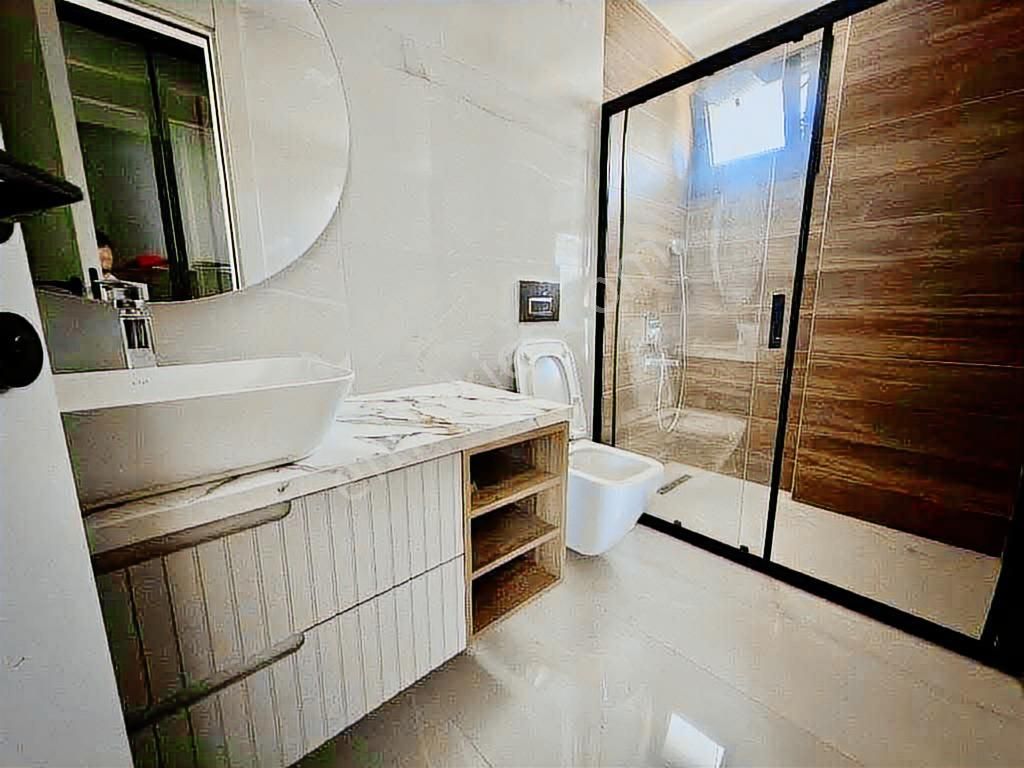 Şehir Merkezine Yakın Özel Havuzlu Kapalı Garjlı 4+1 Villa - Görsel 15