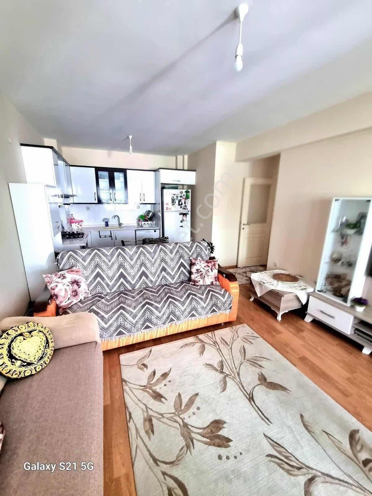 Şehir Merkezine Yakın 2+1 Arakat Havuzlu Sitede - Görsel 8