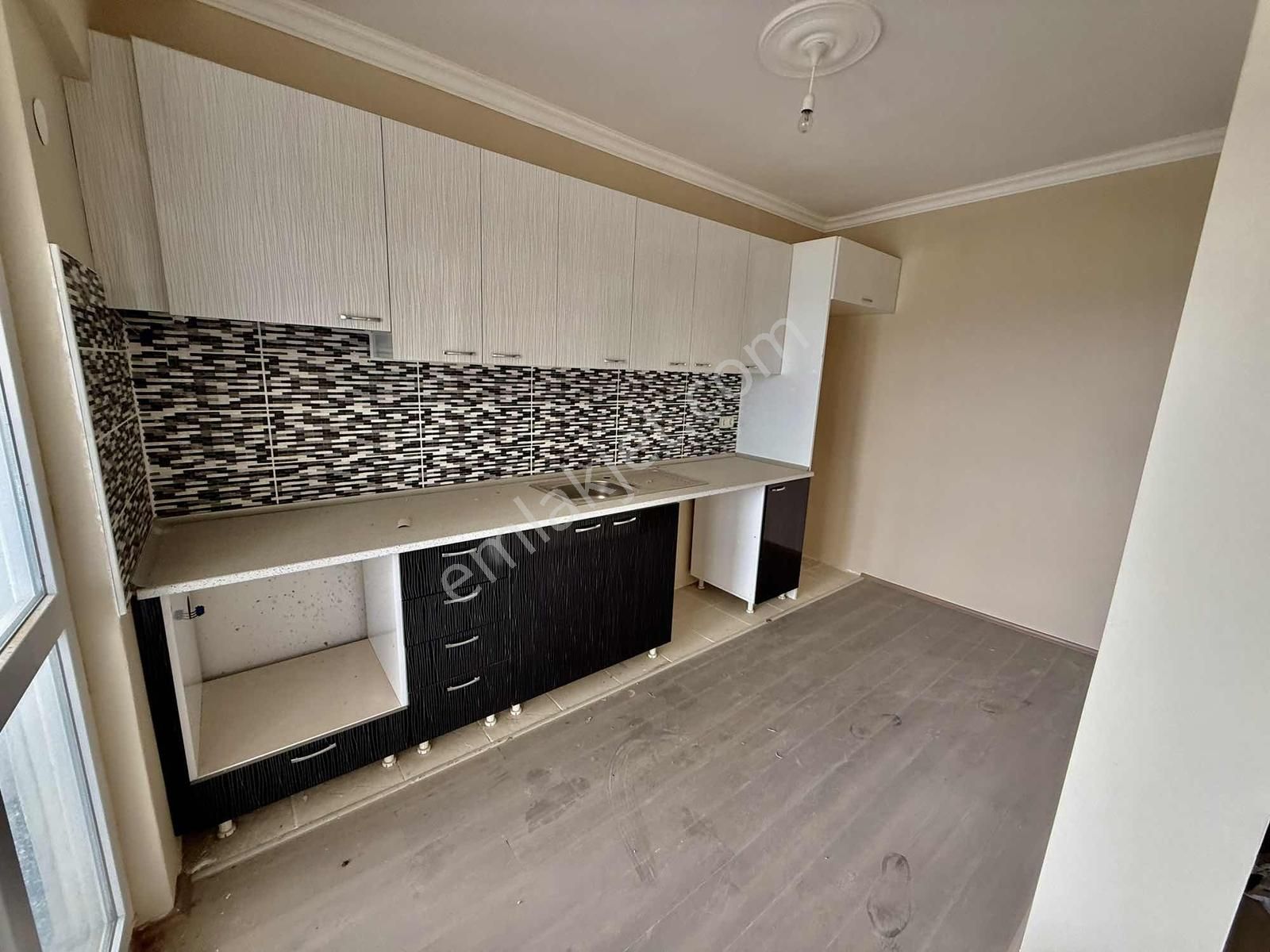 Uydukent Kumru Sitesi Çift Asansörlü Dairede Hiç Oturulmamış - Görsel 24