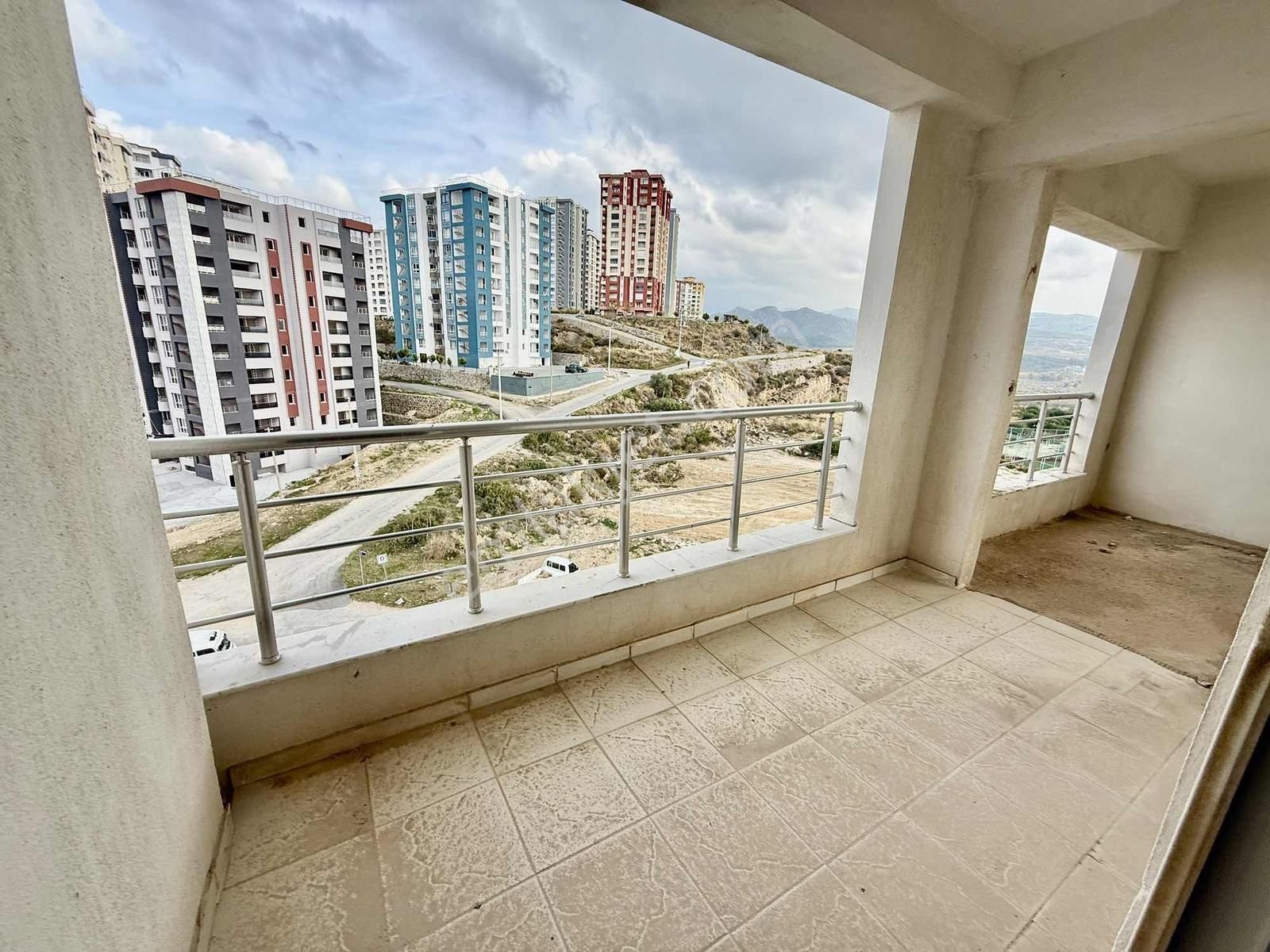 Uydukent Kumru Sitesi Çift Asansörlü Dairede Hiç Oturulmamış - Görsel 27