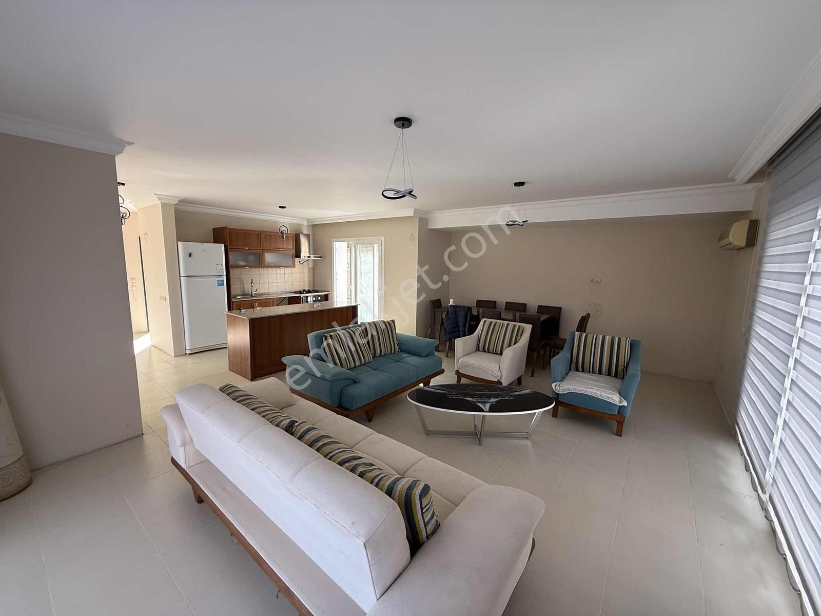 Güvenlikli Site Tek Müstakil İstenirse Özel Havuz Yapılabilir - Görsel 4