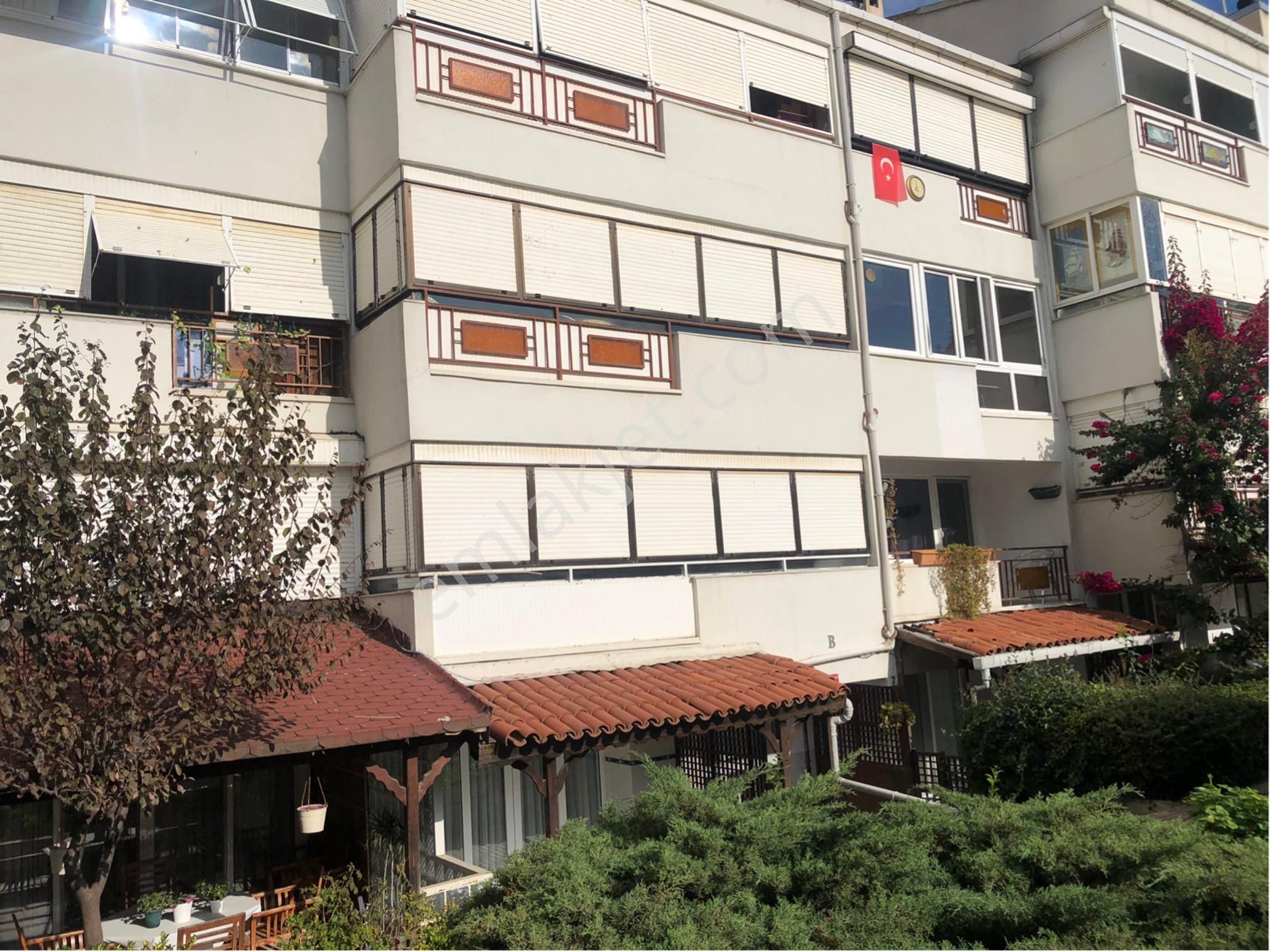 İstanbul Tuzla Postane Mahallesinde Havuzlu Site İçerisinde 2+1 Full Eşyalı Kiralık Daire