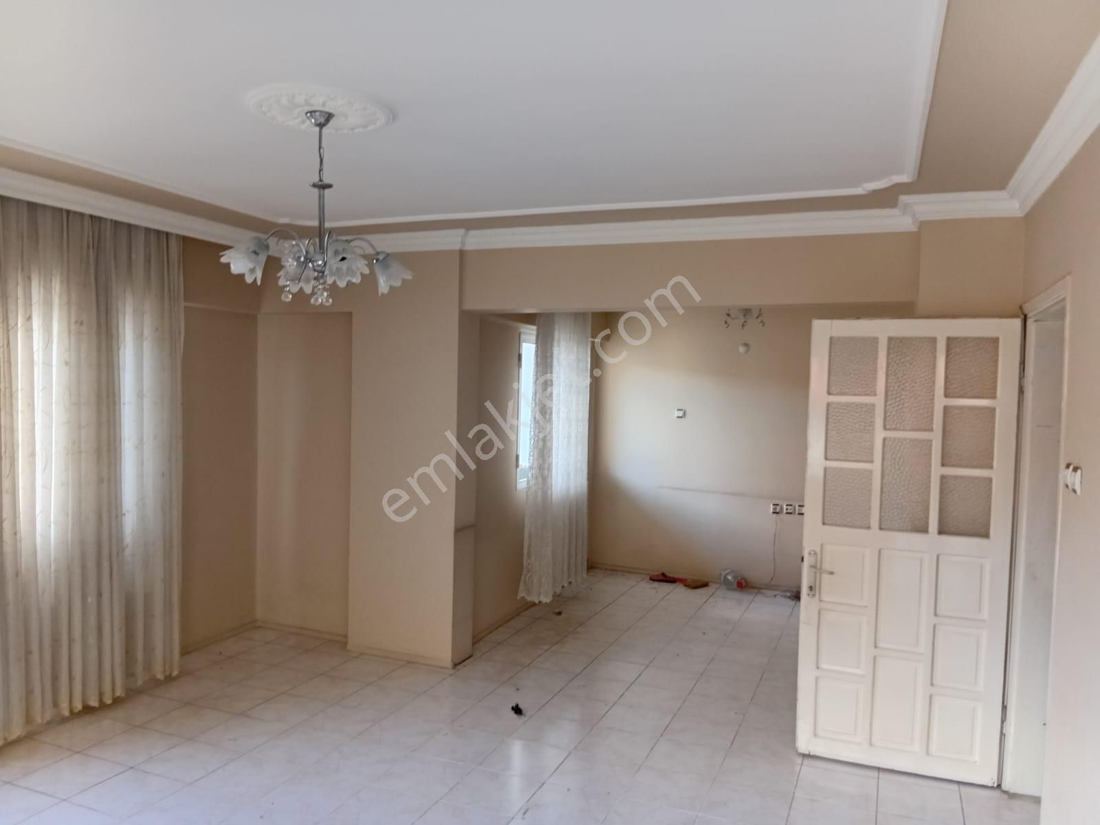 Nazilli Çarşı Merkezinde Satılık 2+1 Daire