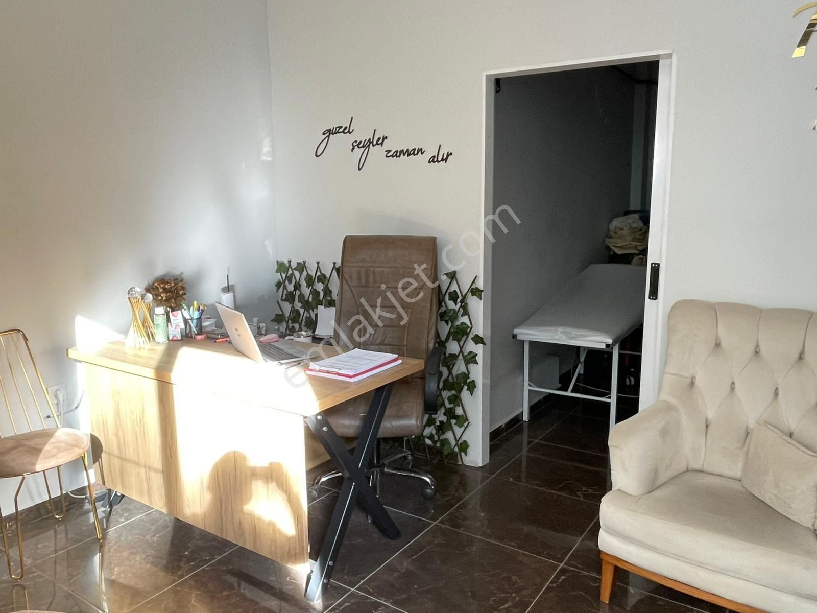 Seba'dan Fevziçakmak Mh Sultanmurat Caddeye 2.binada Satılık Bahçeli Dükkan - Görsel 2