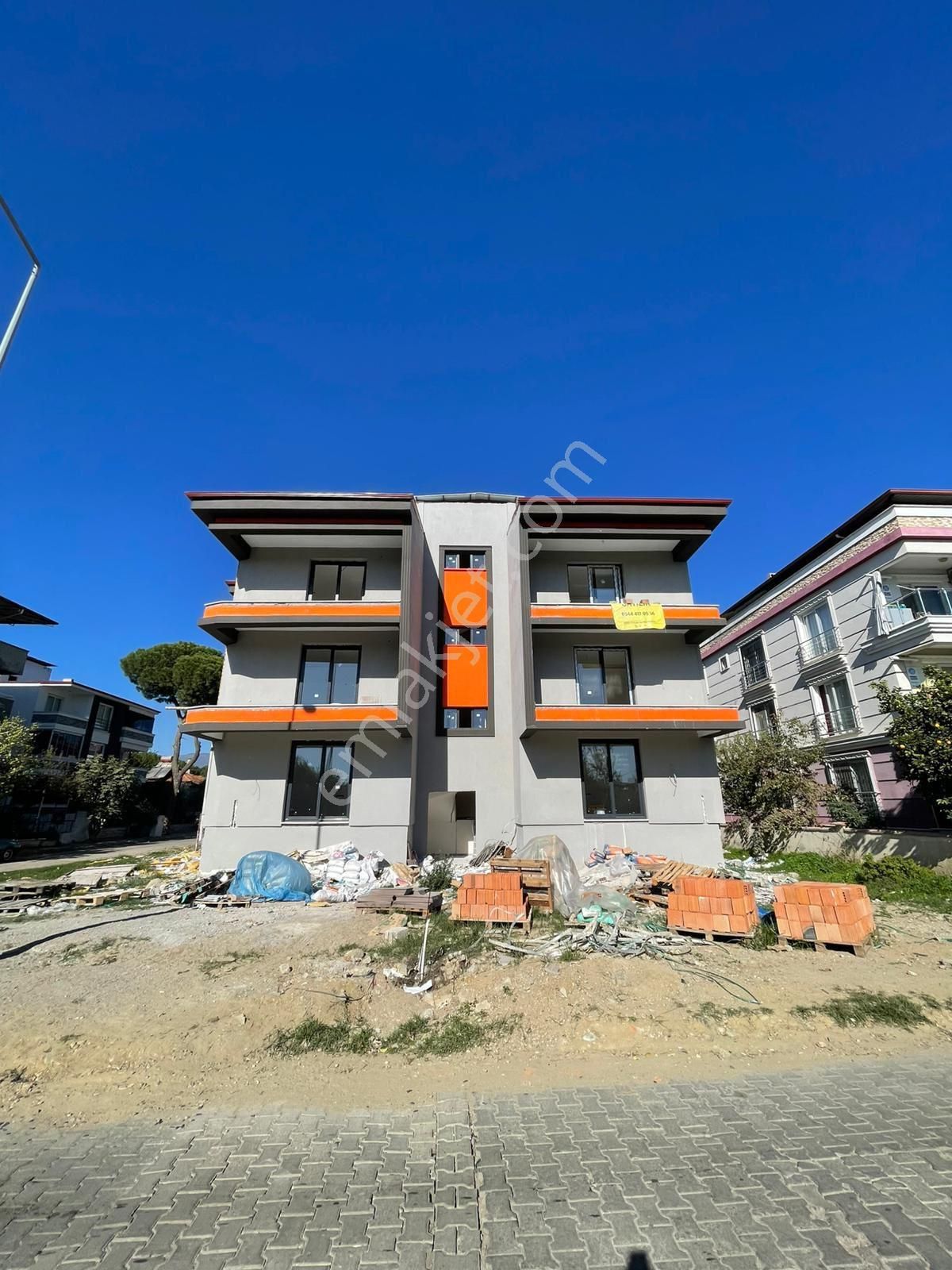 Şirinevler'de Sıfır 2+1kupon Daire