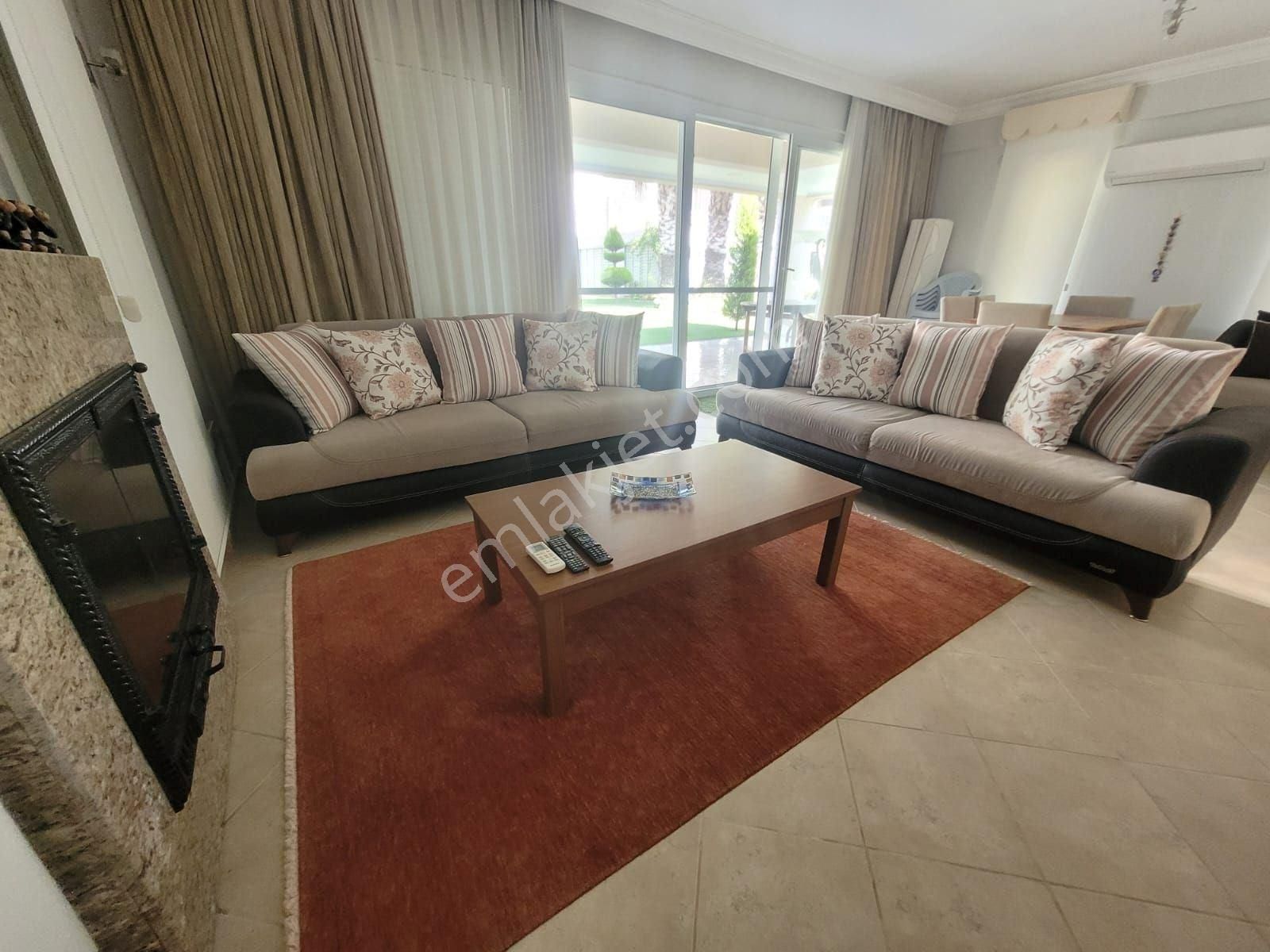 Kuşadası Sevgi Plajı’na 1 Km, Havuzlu Ve Güvenlikli Sitede Villa - Görsel 2