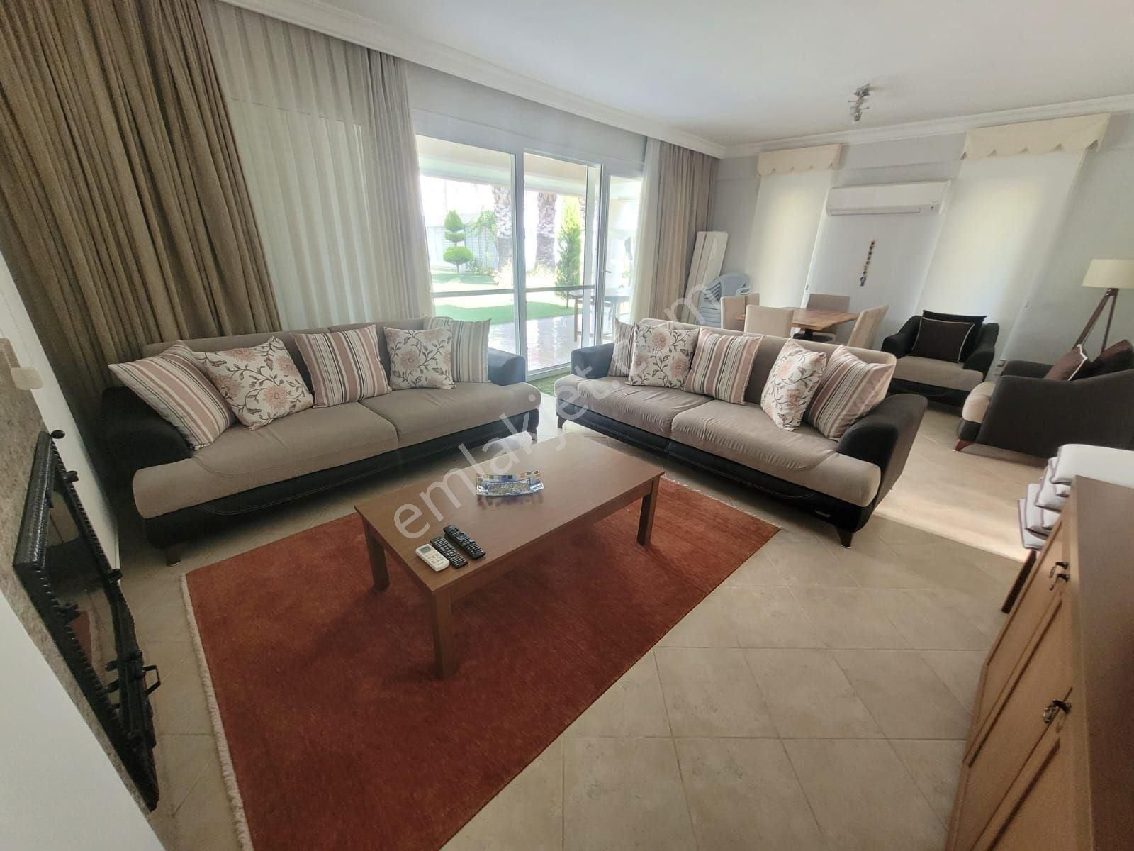 Kuşadası Sevgi Plajı’na 1 Km, Havuzlu Ve Güvenlikli Sitede Villa - Görsel 17