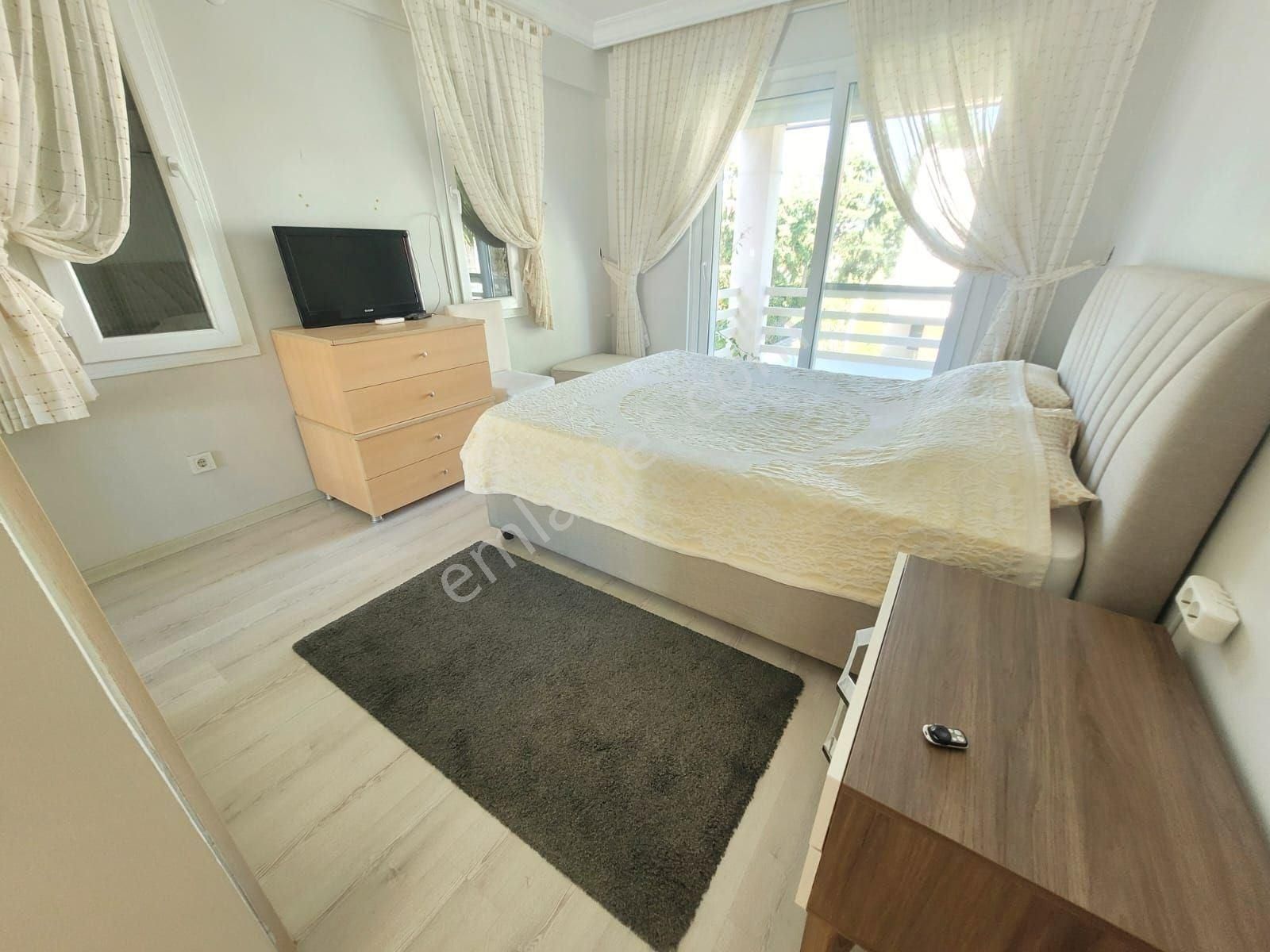 Kuşadası Sevgi Plajı’na 1 Km, Havuzlu Ve Güvenlikli Sitede Villa - Görsel 29