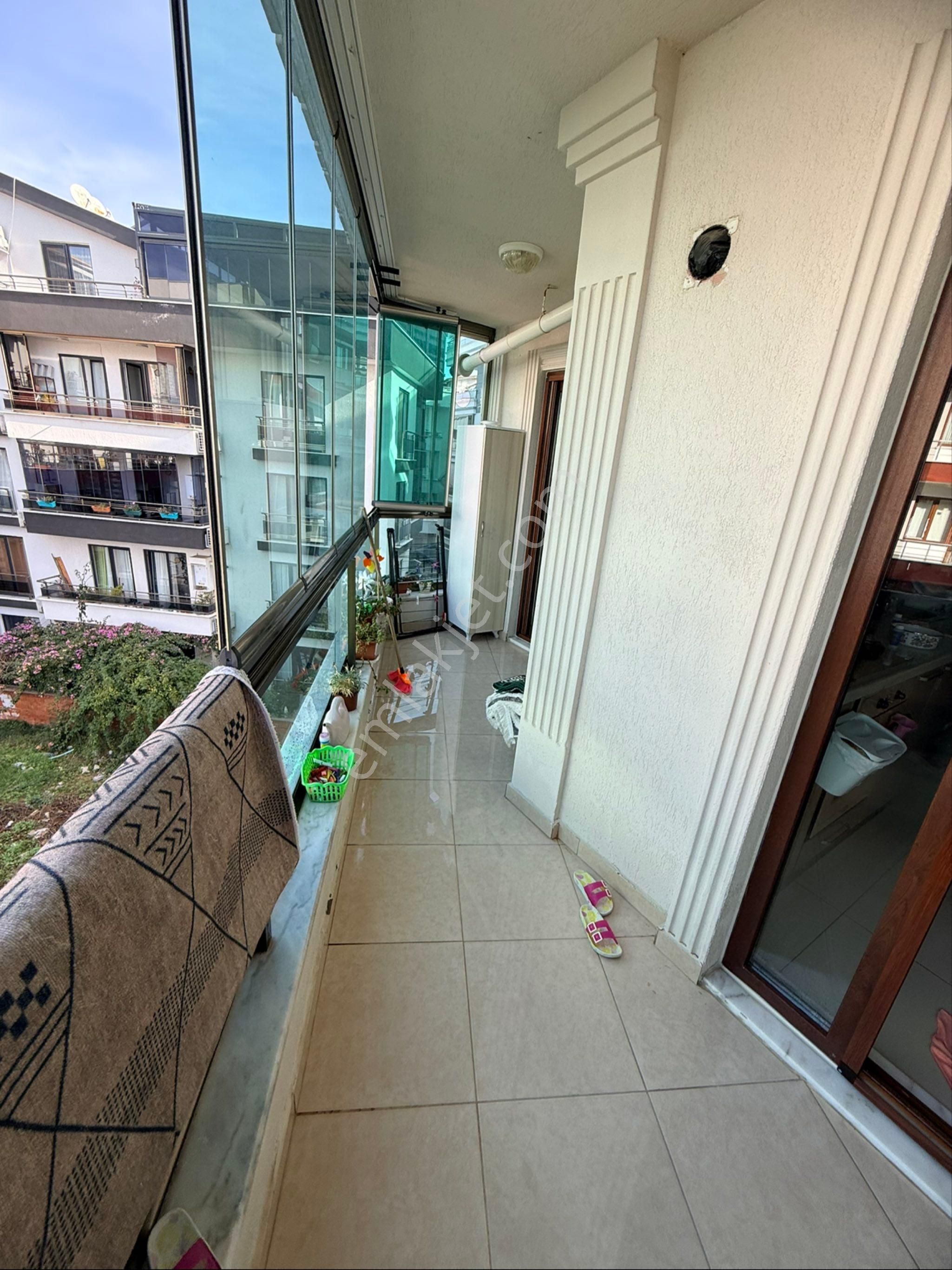 Çınarcıkta En Güzel 3+1 Dairesi 135 M² Ve 100 M²depo Alanı - Görsel 24