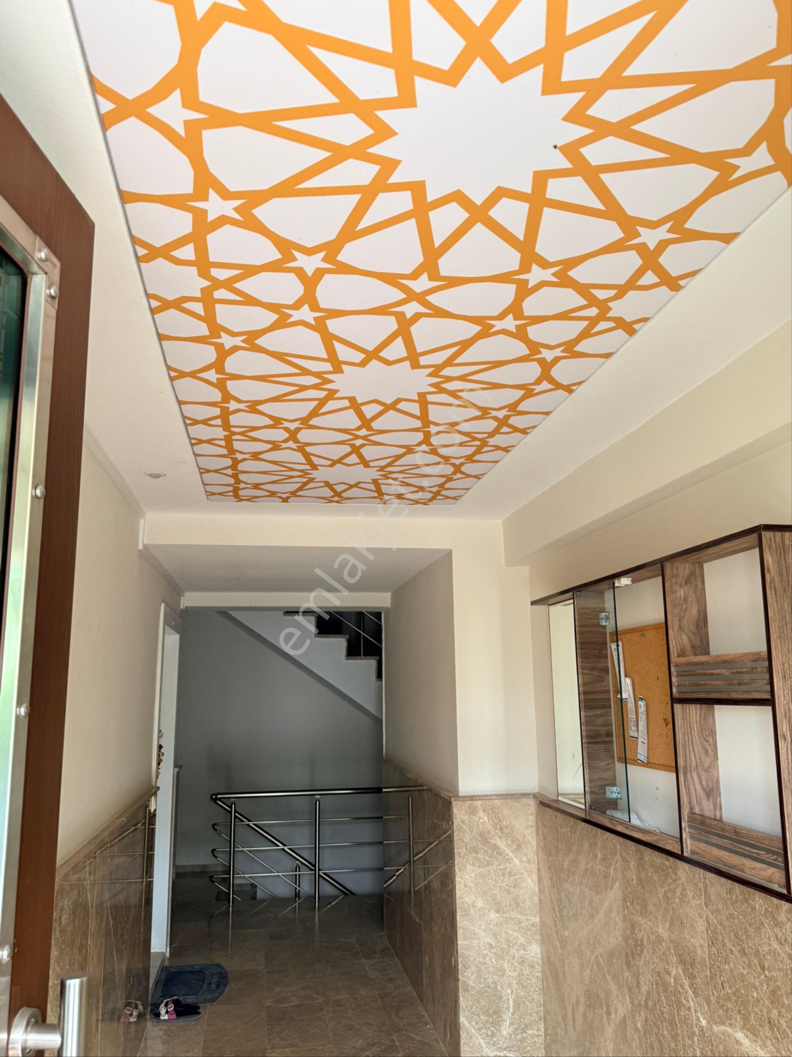 Çınarcıkta En Güzel 3+1 Dairesi 135 M² Ve 100 M²depo Alanı - Görsel 11