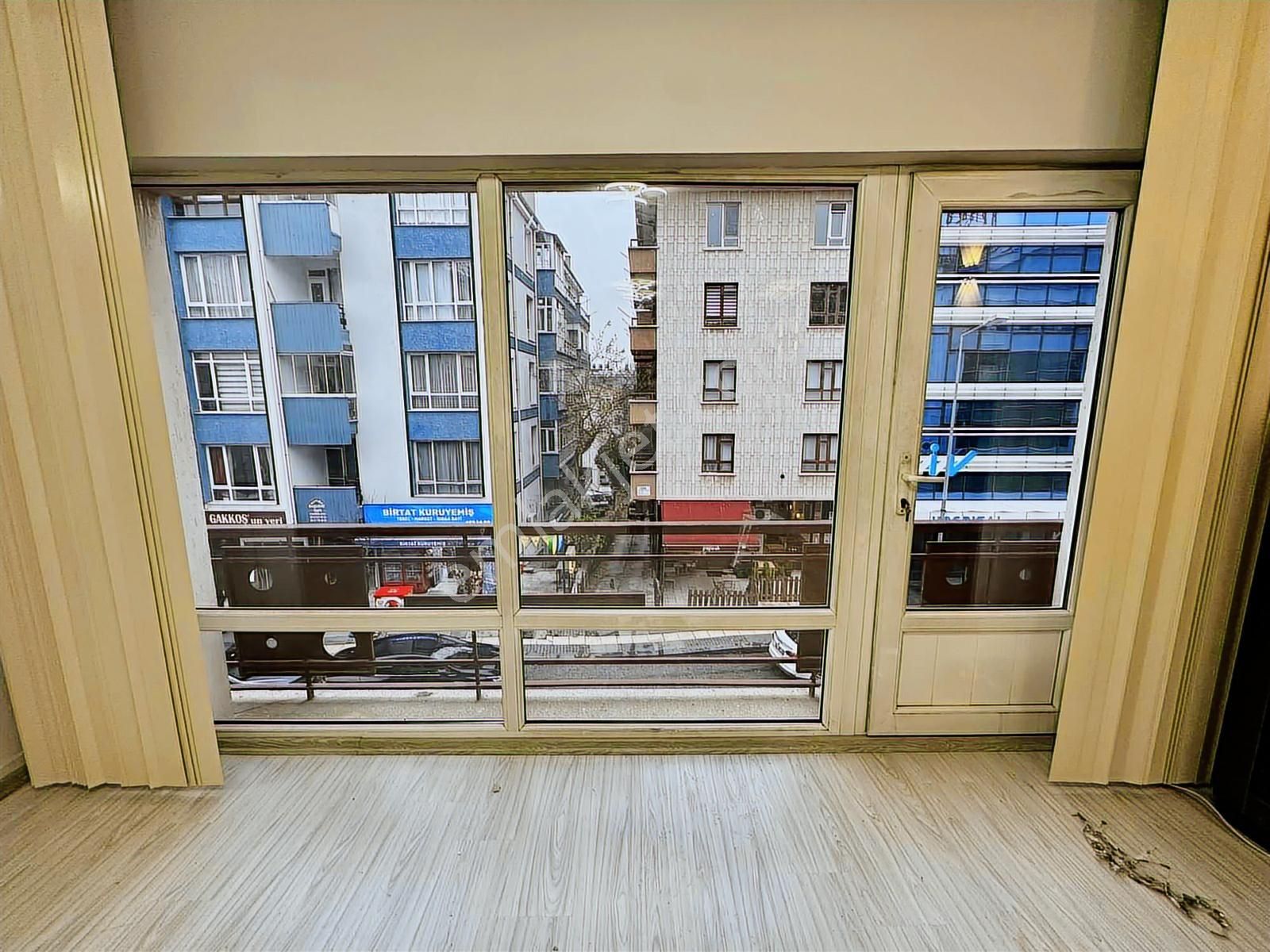 Tunalı Bestekar Sokakta 2+1 Ara Katta Bakımlı Kiralık Fırsatı!!! - Görsel 12