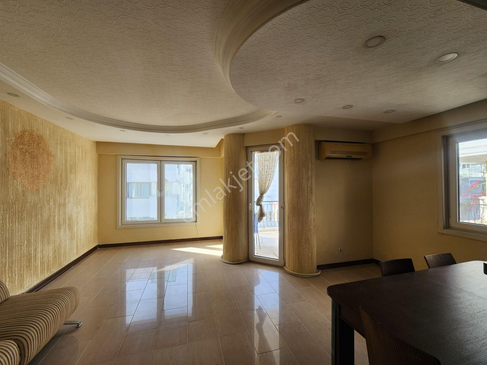 Havuzlu, Kapalı Otoparklı Sitede Satılık 200 M2 3+2 Dublex Daire - Görsel 14