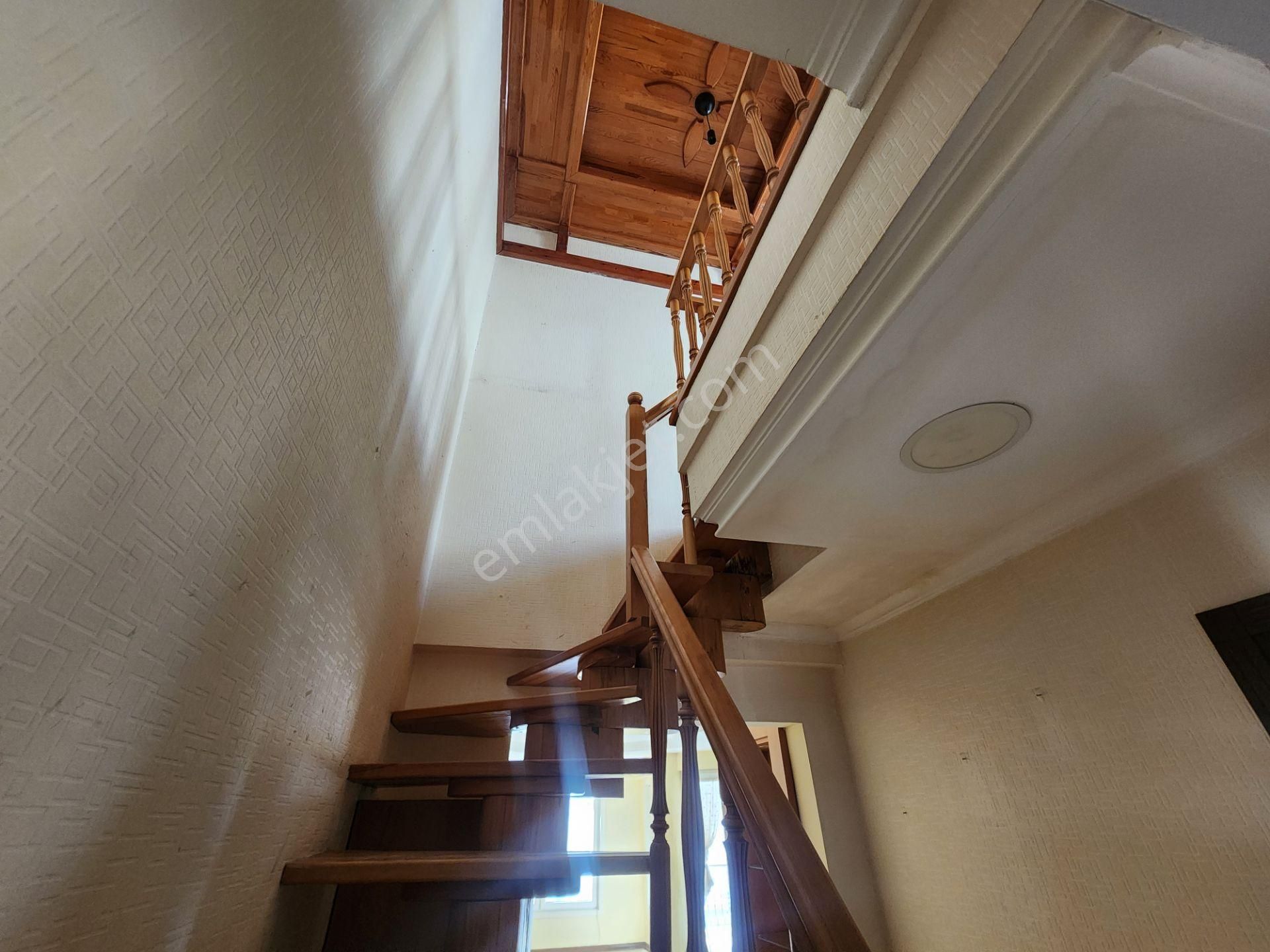 Havuzlu, Kapalı Otoparklı Sitede Satılık 200 M2 3+2 Dublex Daire - Görsel 18