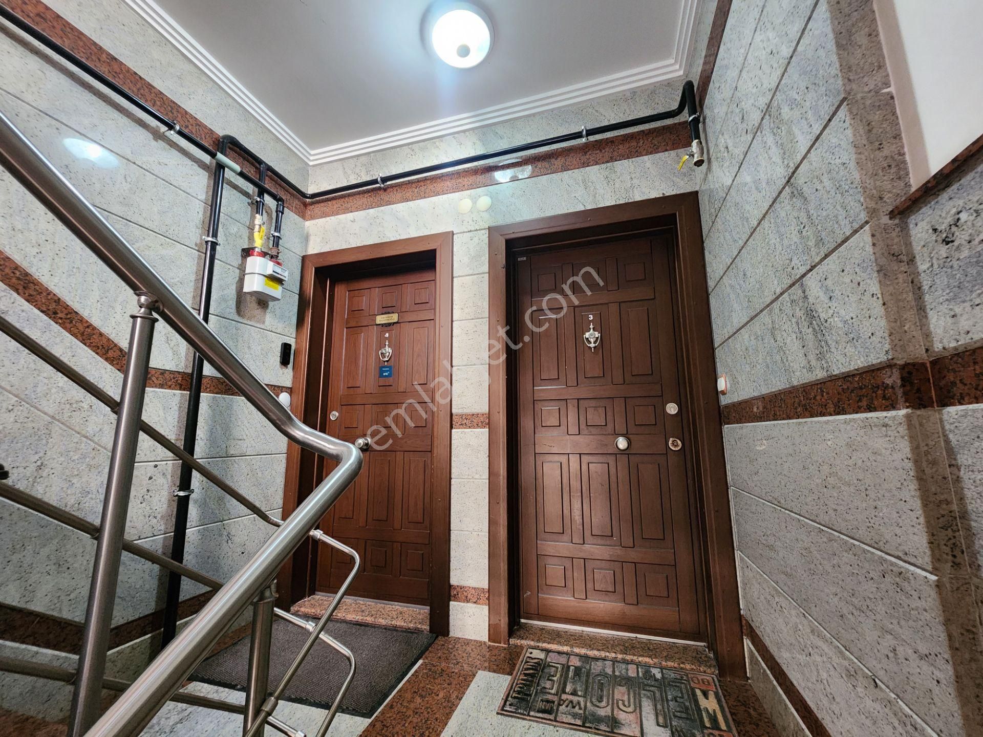 Havuzlu, Kapalı Otoparklı Sitede Satılık 200 M2 3+2 Dublex Daire - Görsel 32