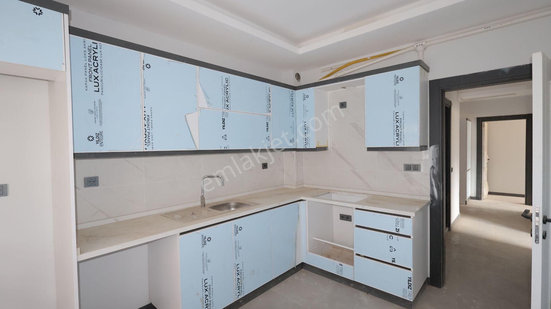 Torbalı Kipa'ya Komşu Havuzlu Güvenlikli Sitede Sıfır 2+1.. - Görsel 36