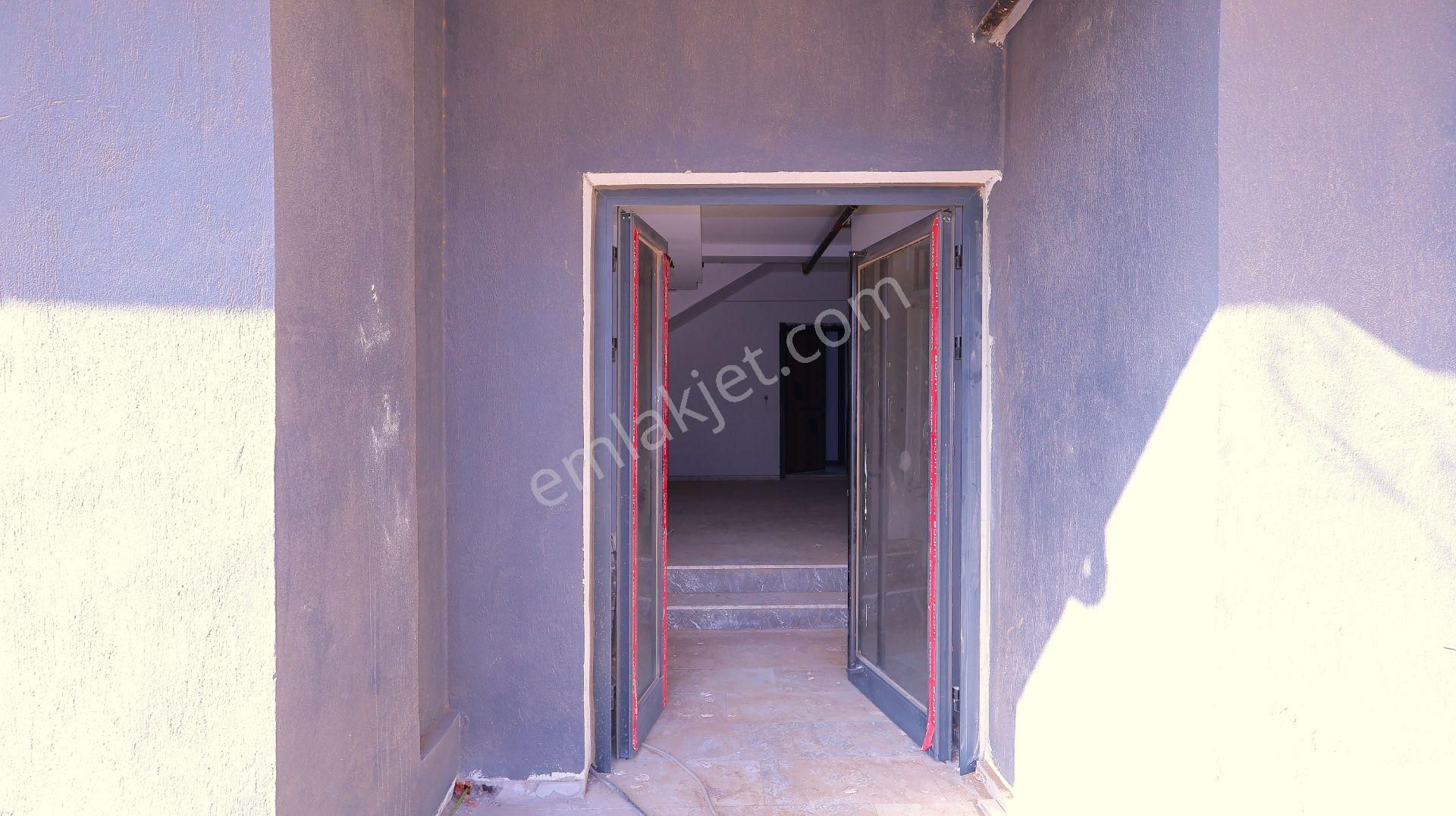 Torbalı Kipa'ya Komşu Havuzlu Güvenlikli Sitede Sıfır 2+1.. - Görsel 15