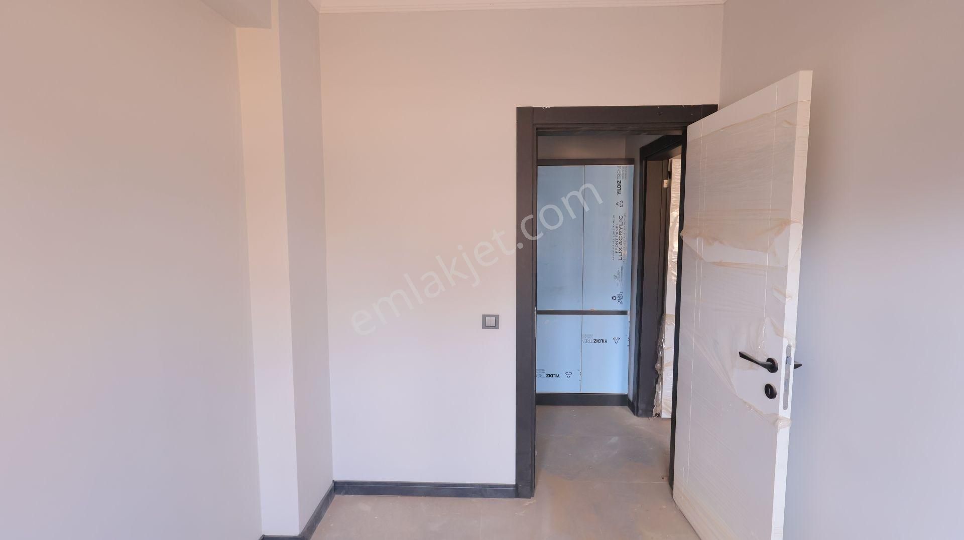 Torbalı Kipa'ya Komşu Havuzlu Güvenlikli Sitede Sıfır 2+1.. - Görsel 25