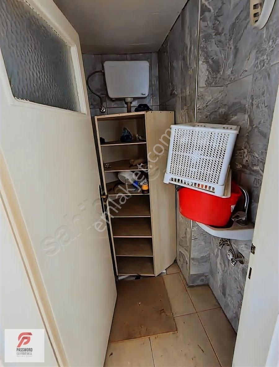 Mansuroğlu Mahallesinde Merkezi Konumda Satılık Daire