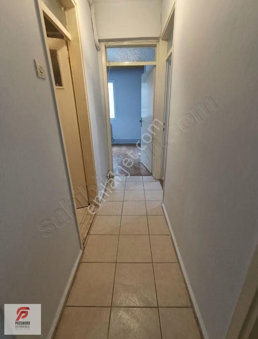 Mansuroğlu Mahallesinde Merkezi Konumda Satılık Daire - Görsel 5