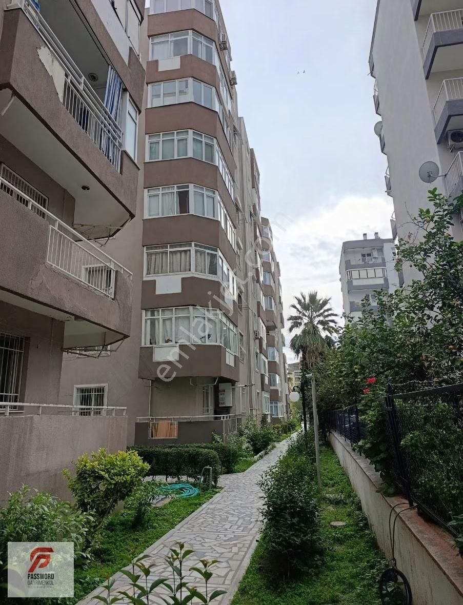 Mansuroğlu Mahallesinde Merkezi Konumda Satılık Daire - Görsel 12