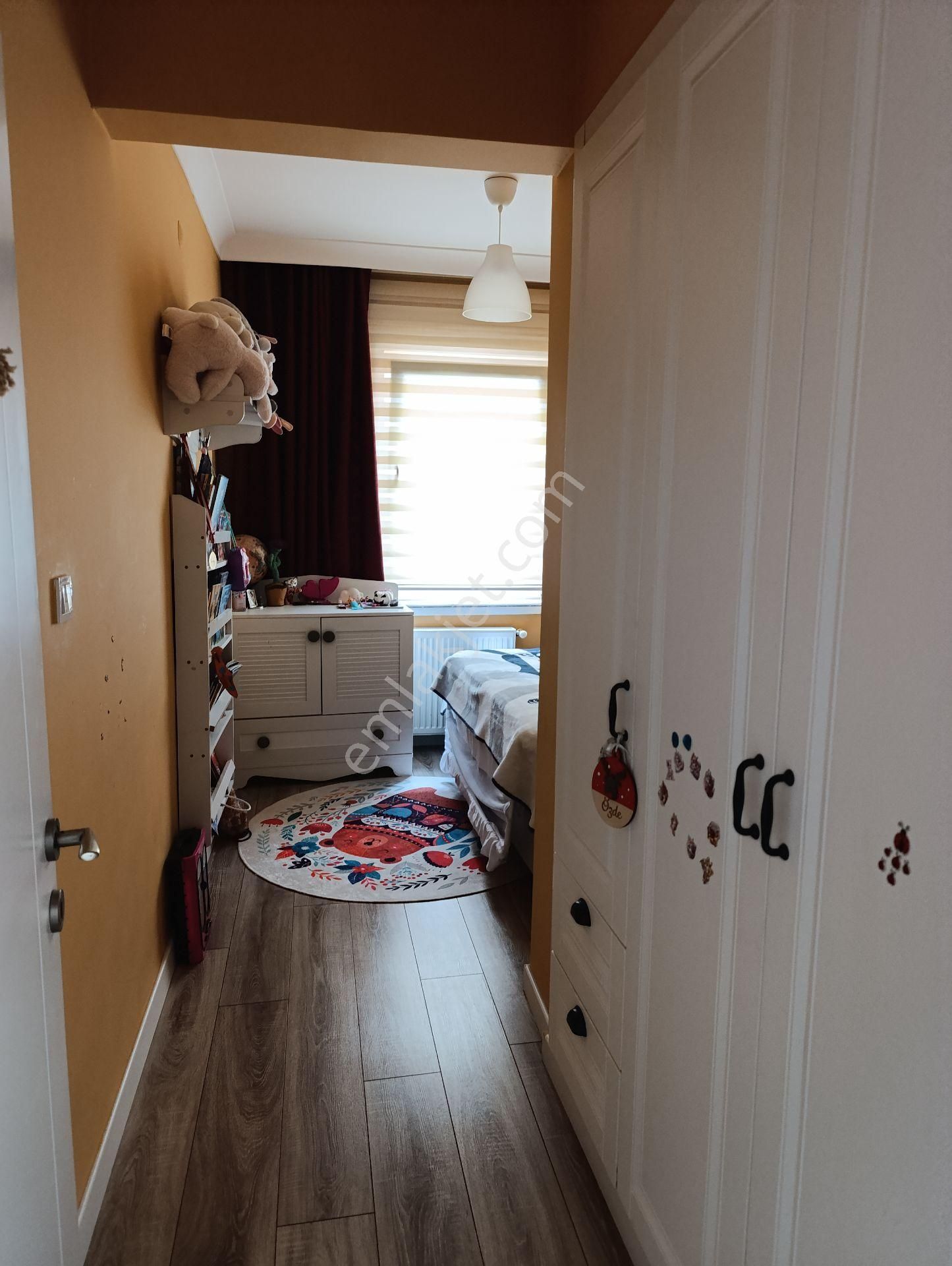 Kuzgun Sokakta Tamamen Yenilenmiş 3 + 1 - Görsel 5