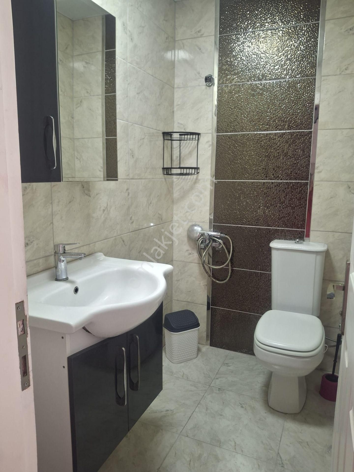 Boyalık Denize Çok Yakın Sitede Bakımlı Tadilatlı Yenilenmiş 3+1 - Görsel 20