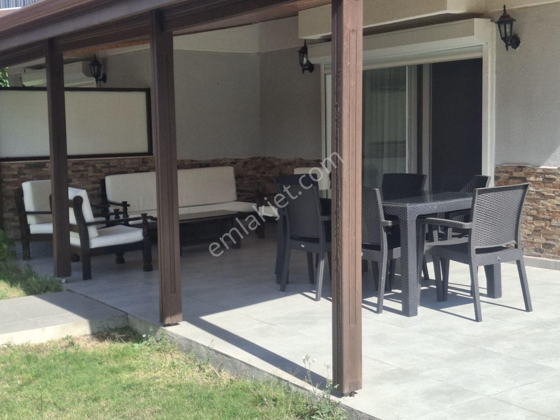 Boyalık Denize Çok Yakın Sitede Bakımlı Tadilatlı Yenilenmiş 3+1 - Görsel 9