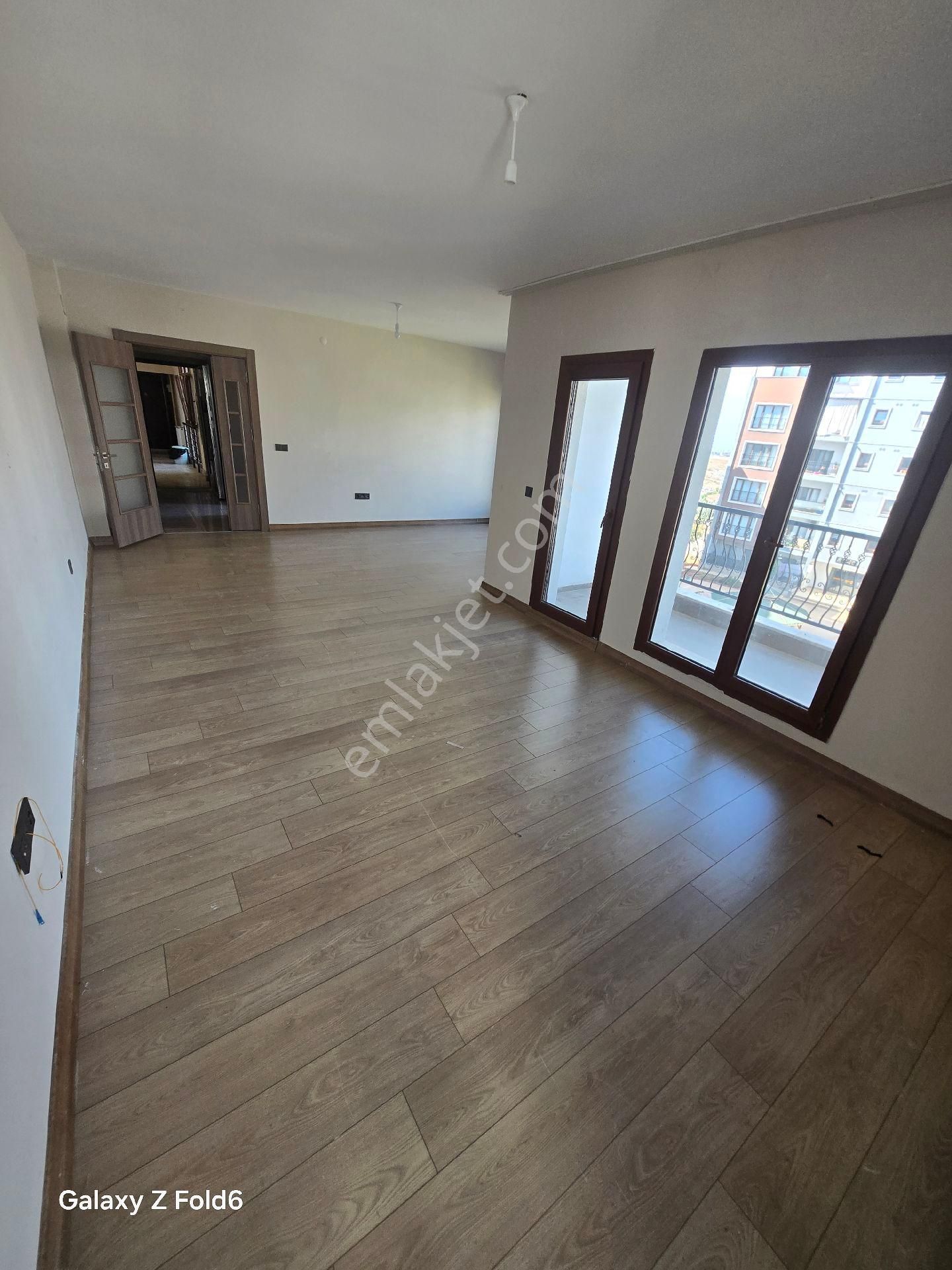 Vesileden Buruk Tokide Kombili 3+1 - Görsel 2