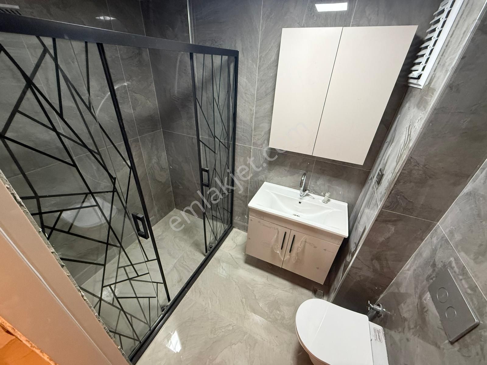 Hisar Mahallesi'nde E. Banyolu Full+full Yapılı Sıfır 3+1 Daire! - Görsel 25