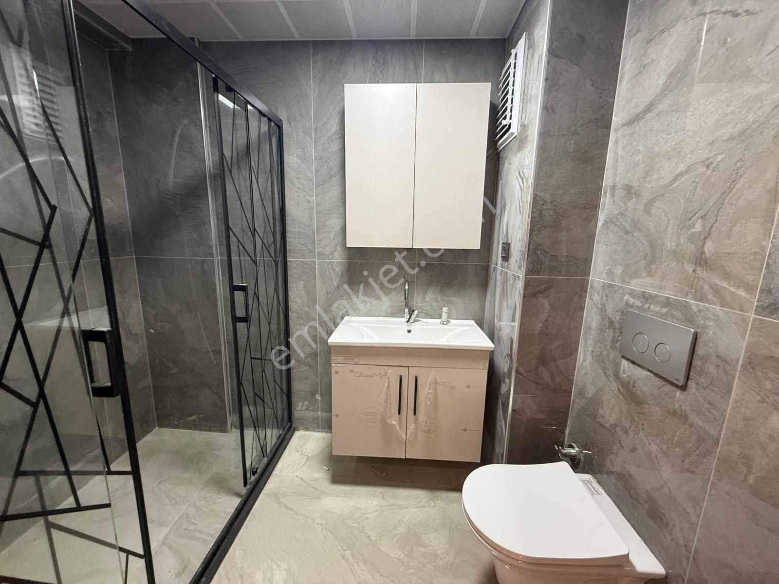 Hisar Mahallesi'nde E. Banyolu Full+full Yapılı Sıfır 3+1 Daire! - Görsel 14