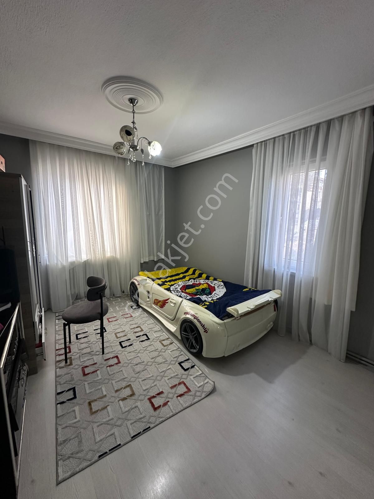 Afyon Üçok Emlaktan Nazmi Saatçi Mah Kentsel Dönüşüme Uygun Satılık 3+1 Temiz Bakımlı Daire - Görsel 18