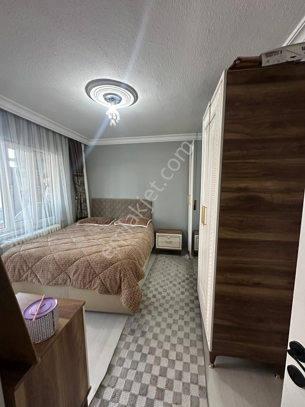 Afyon Üçok Emlaktan Nazmi Saatçi Mah Kentsel Dönüşüme Uygun Satılık 3+1 Temiz Bakımlı Daire - Görsel 16