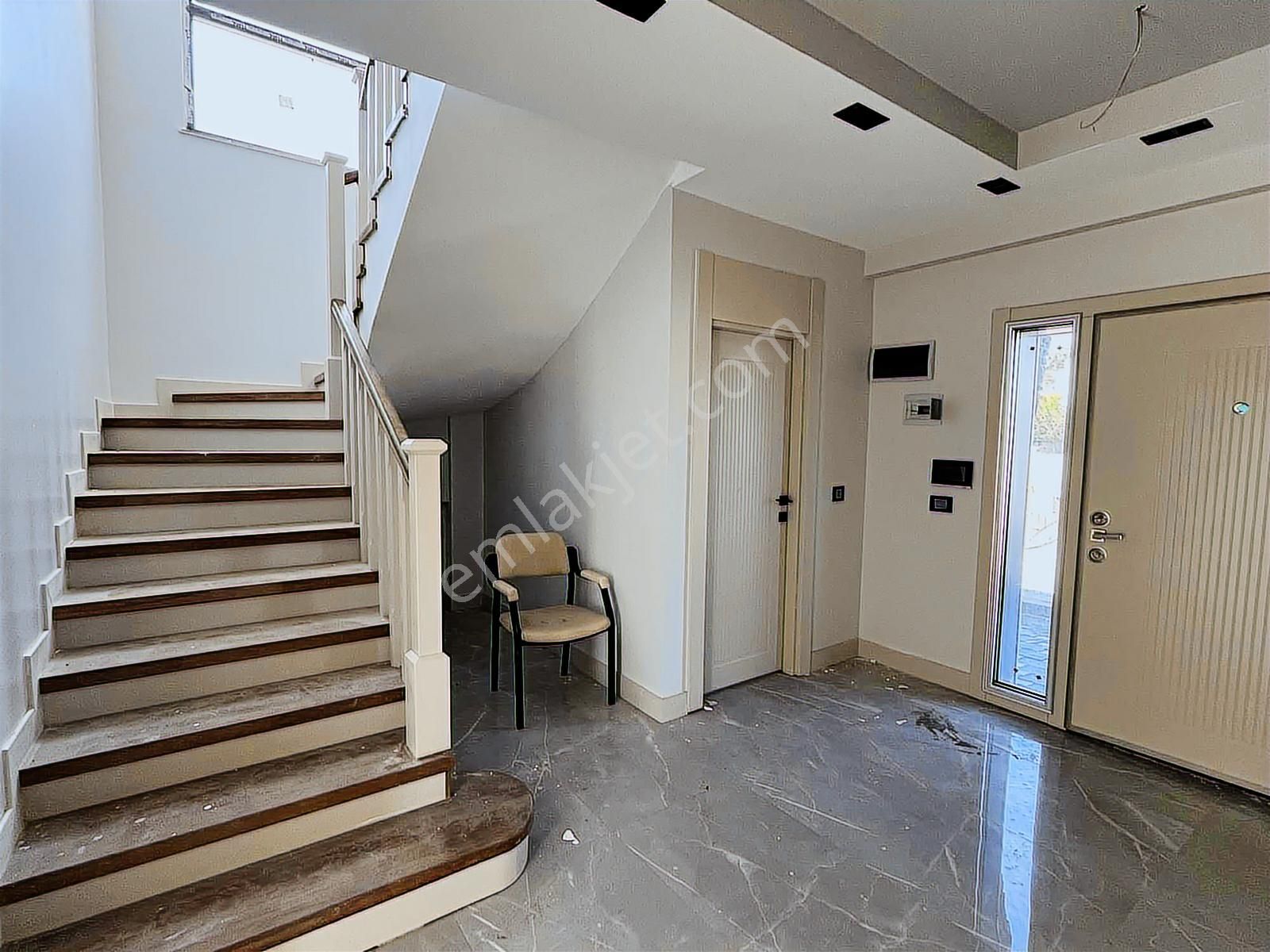 Türkiyem Gyo/ Erkilet General Emir Mah. Sitenin En Geniş Villası - Görsel 24